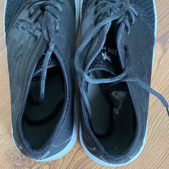 Zoo York black sneaker shoes - Picture 9 of 9